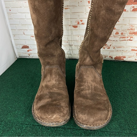 Ugg Austrailia Swell Tall Boots - Picture 6 of 10